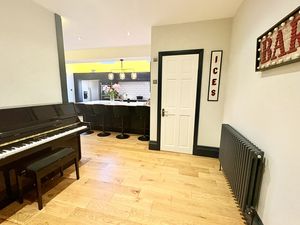 Photo 16- click for photo gallery